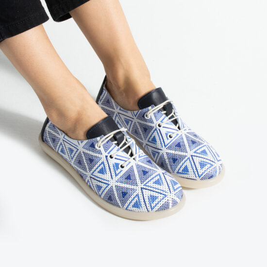 Zapatos cómodos de piel para mujer con memory foam – blanco y azul