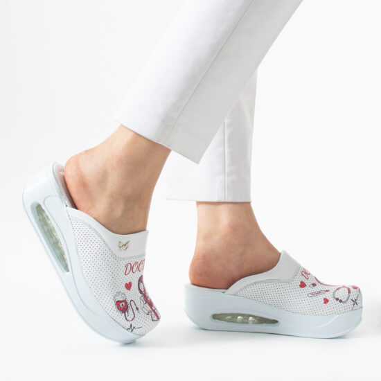Zuecos sanitarios de piel para mujer con plataforma - estampado Doctor — 2