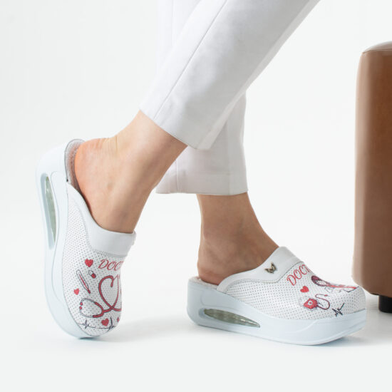 Zuecos sanitarios de piel para mujer con plataforma - estampado Doctor — 3