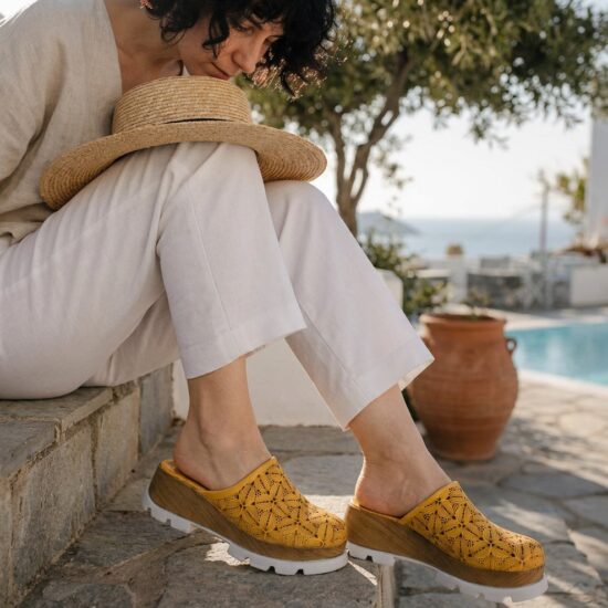 Zuecos blancos de verano con plataforma para mujer - Жълт
