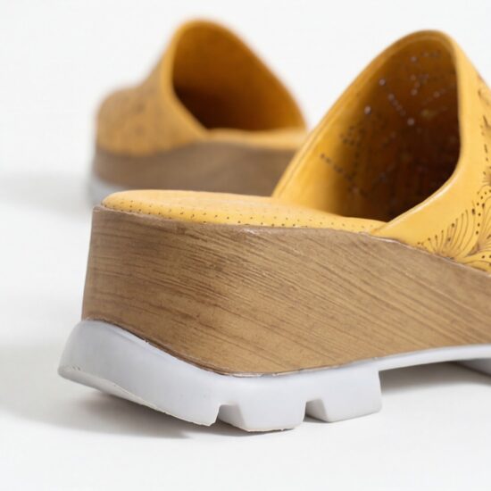 Zuecos blancos de verano con plataforma para mujer - vista lateral