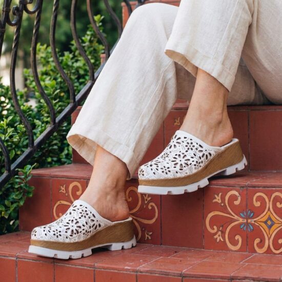 Zuecos blancos de verano con plataforma para mujer - Бял