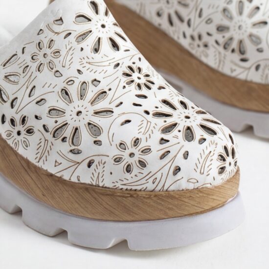Zuecos blancos de verano con plataforma para mujer - vista superior