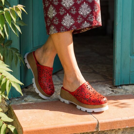 Zuecos rojos de verano con plataforma para mujer - Червен