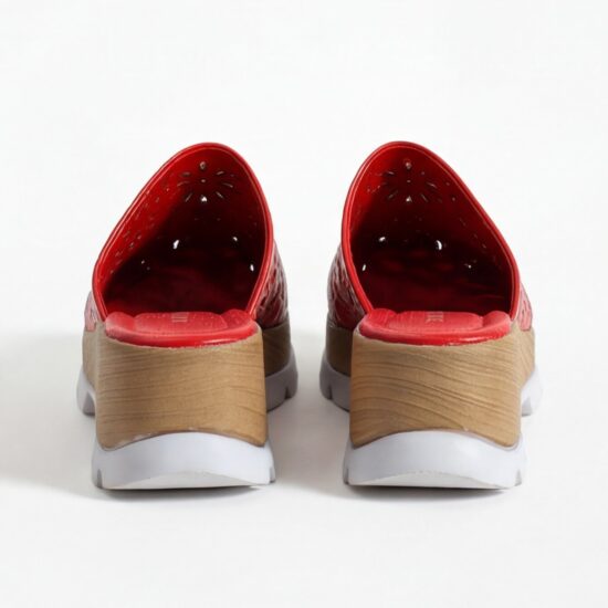 Zuecos rojos de verano con plataforma para mujer - detalle