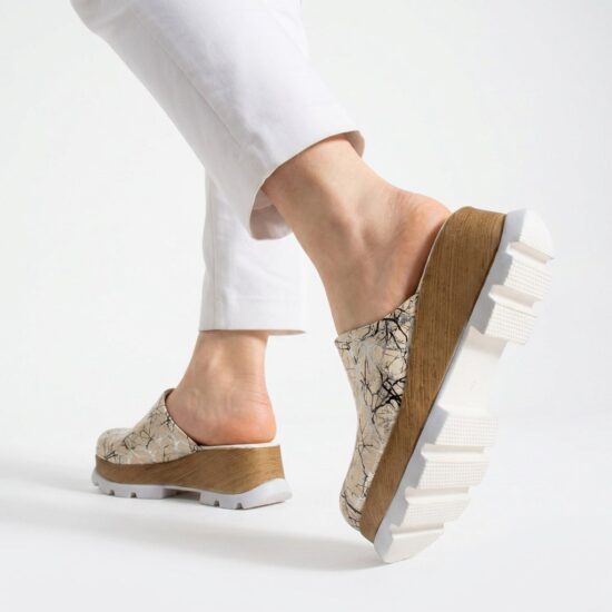 Zuecos blancos dZuecos dorados de verano con pe verano con plataforma para mujer - Естествена кожа