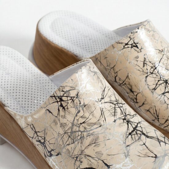 Zuecos blancos dZuecos dorados de verano con pe verano con plataforma para mujer - vista lateral