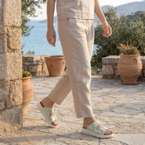 Sandalias de mujer de piel con plantilla extraíble - Бял Зелен