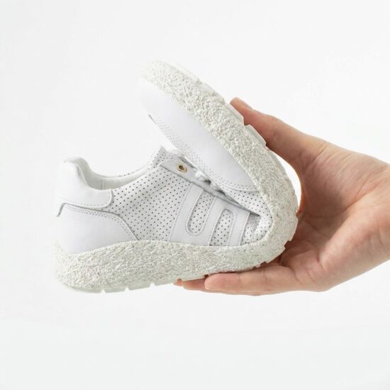 Zapatos barefoot mujer con horma ancha - vista lateral