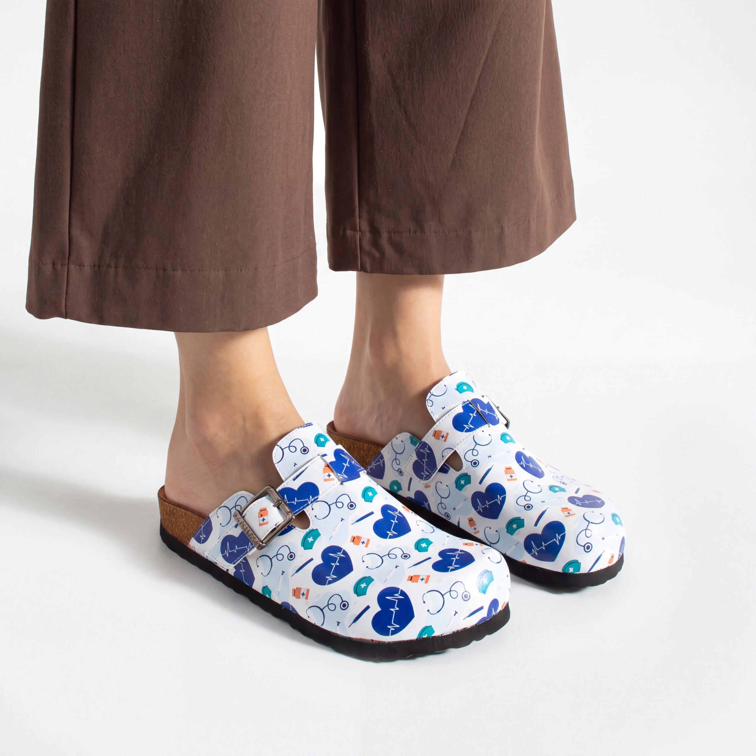 Zuecos planos estampados para enfermera Zuecos planos de trabajo para mujer Медицински Zuecos planos estampados para enfermera