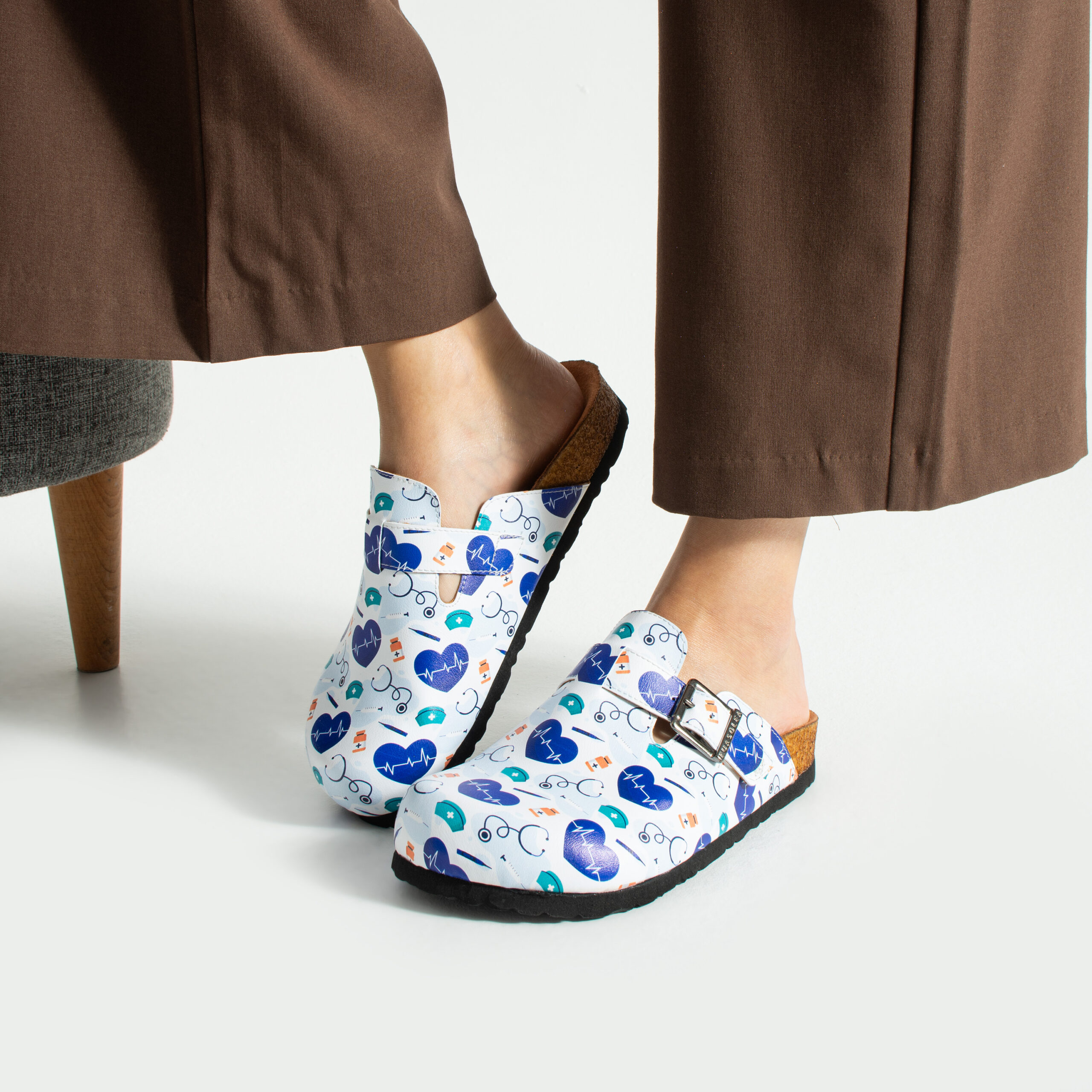 Zuecos planos estampados para enfermera Zuecos planos de trabajo para mujer Медицински 4 Zuecos planos estampados para enfermera — 4