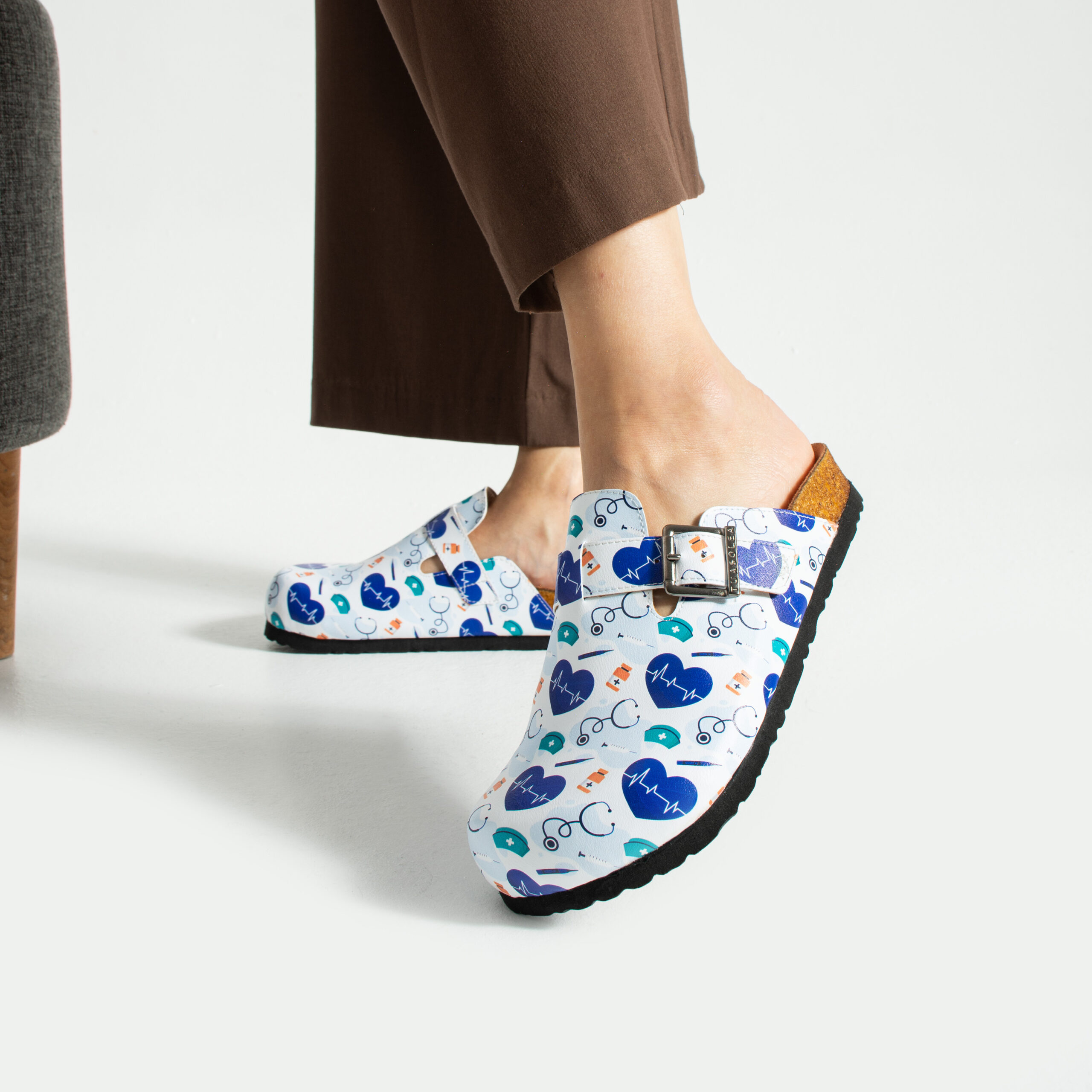 Zuecos planos estampados para enfermera Zuecos planos de trabajo para mujer Медицински 5 Zuecos planos estampados para enfermera — 5
