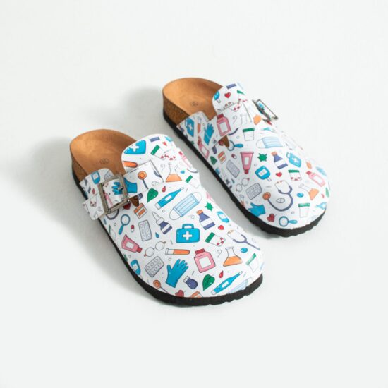 Zuecos planos estampados para enfermera — 9