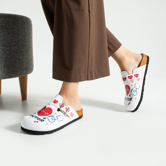 Zuecos planos estampados para enfermera — 4