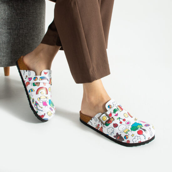 Zuecos planos estampados para maestras — 5