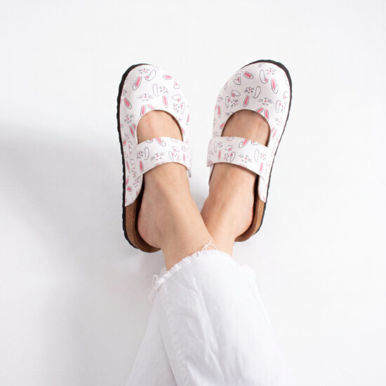 Zuecos planos estampados — 5