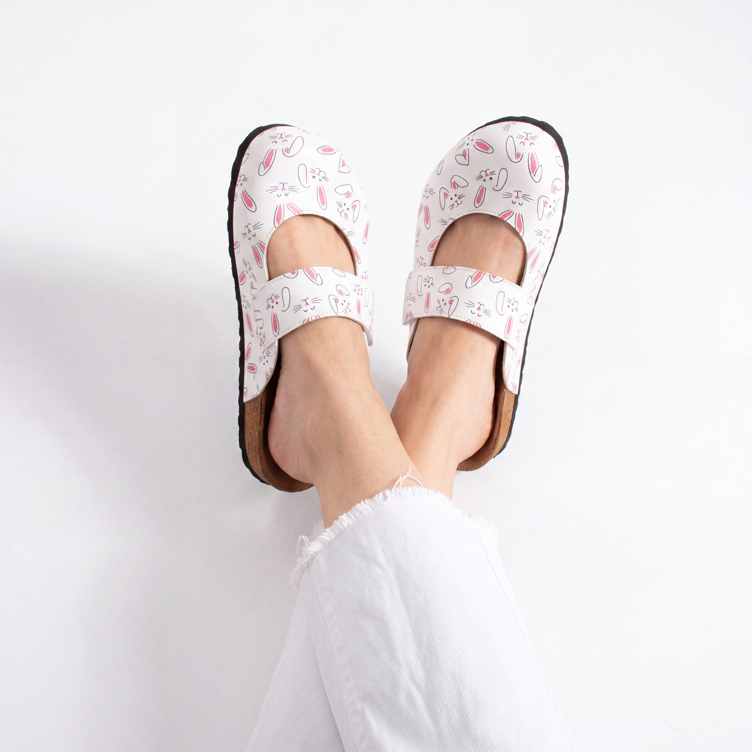 Zuecos planos estampados Zuecos de mujer Шарени 5 Zuecos planos estampados — 5