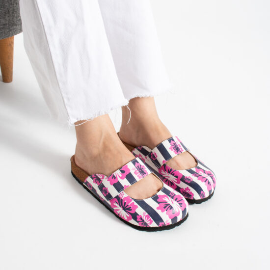 Zuecos planos estampados