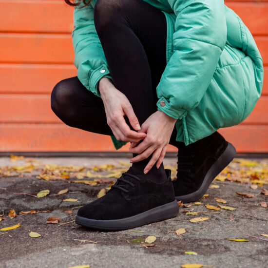 Zapatos cómodos de piel de ante con memory foam - Negro