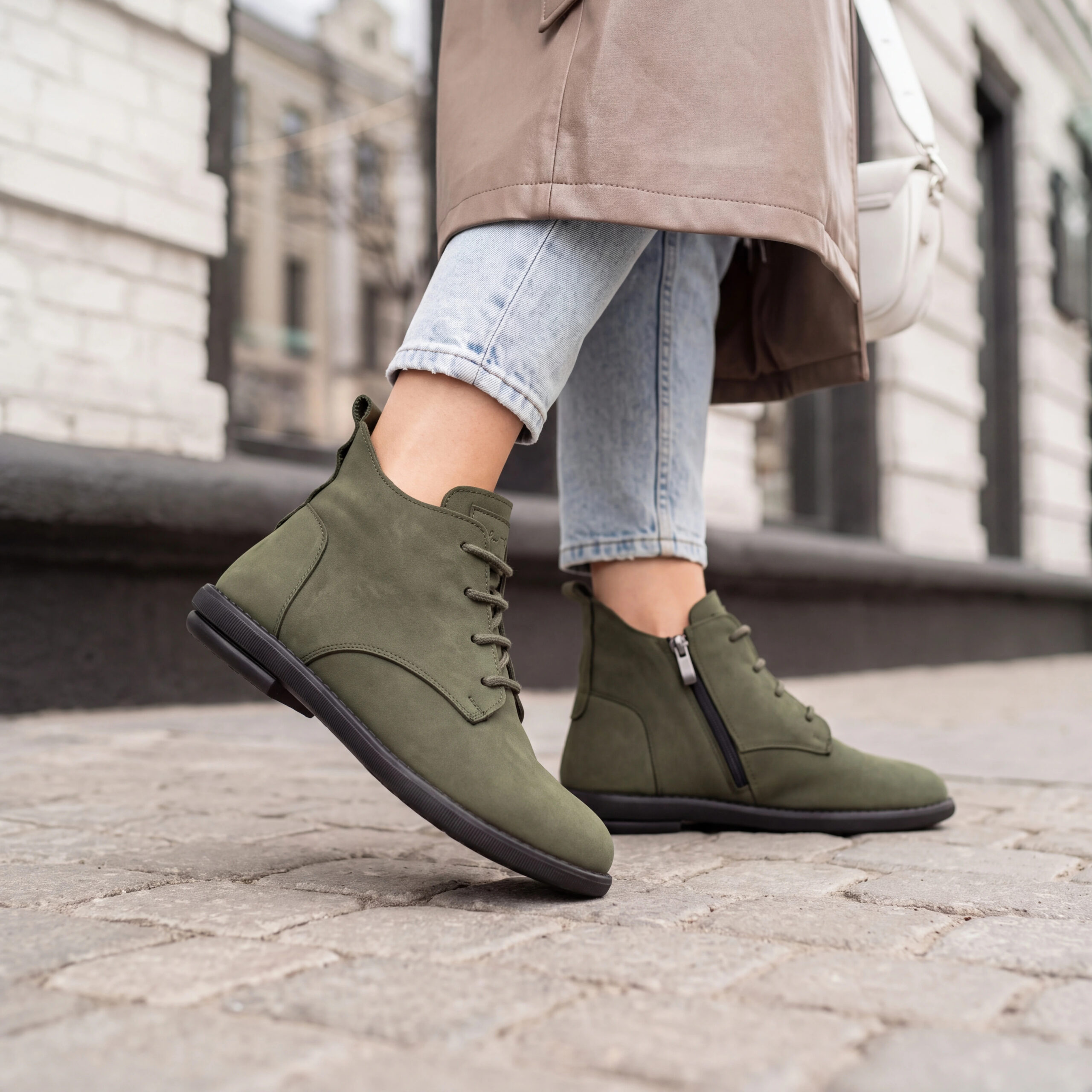 Botines de mujer de nobuk con espuma viscoelástica Botines de mujer 8 Botines de mujer de nobuk con espuma viscoelástica - detalle