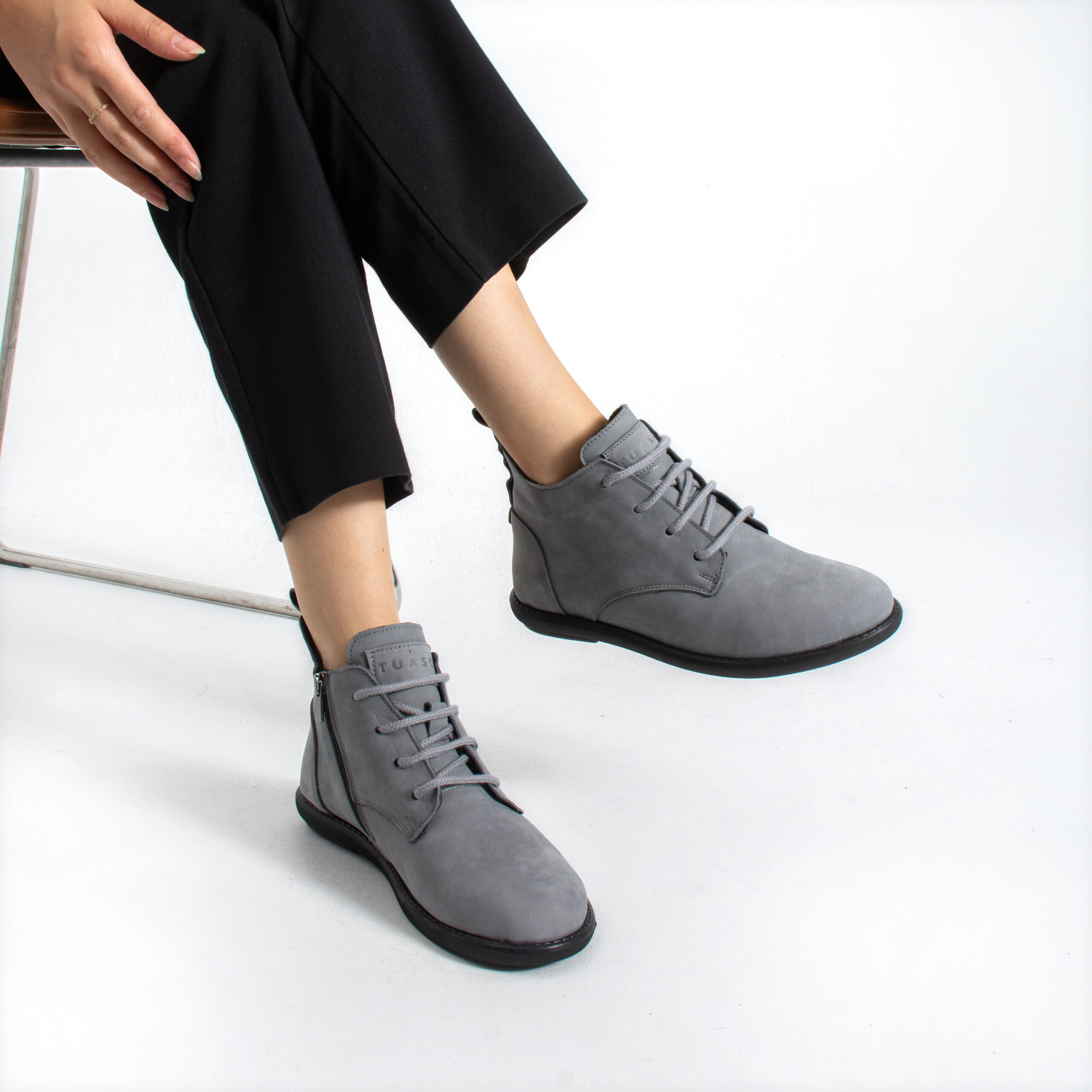 Botines de mujer de nobuk con espuma viscoelástica Botines de mujer 4 Botines de mujer de nobuk con espuma viscoelástica - Nobuk