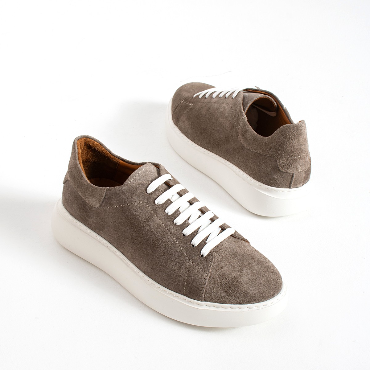 Zapatillas casual para hombre de ante Zapatillas casual para hombre 6 Zapatillas casual para hombre de ante - vista lateral