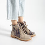 Botas de mujer de piel con estampado colorido