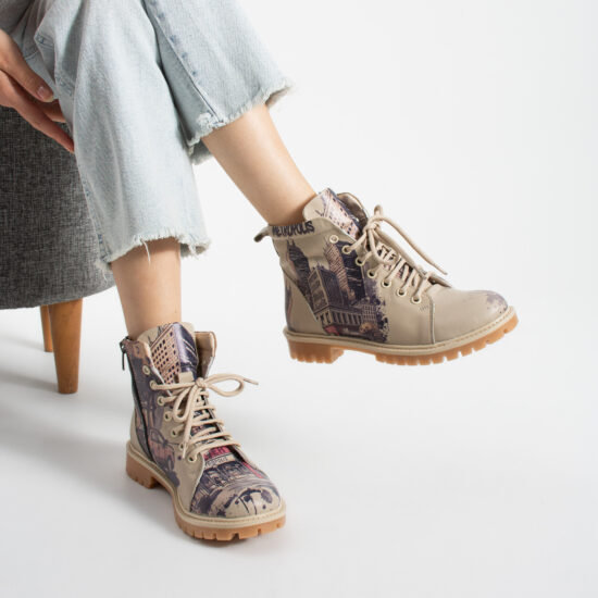 Botas de mujer de piel con estampado colorido Botines de mujer 11 Botas de mujer de piel con estampado colorido - Piel