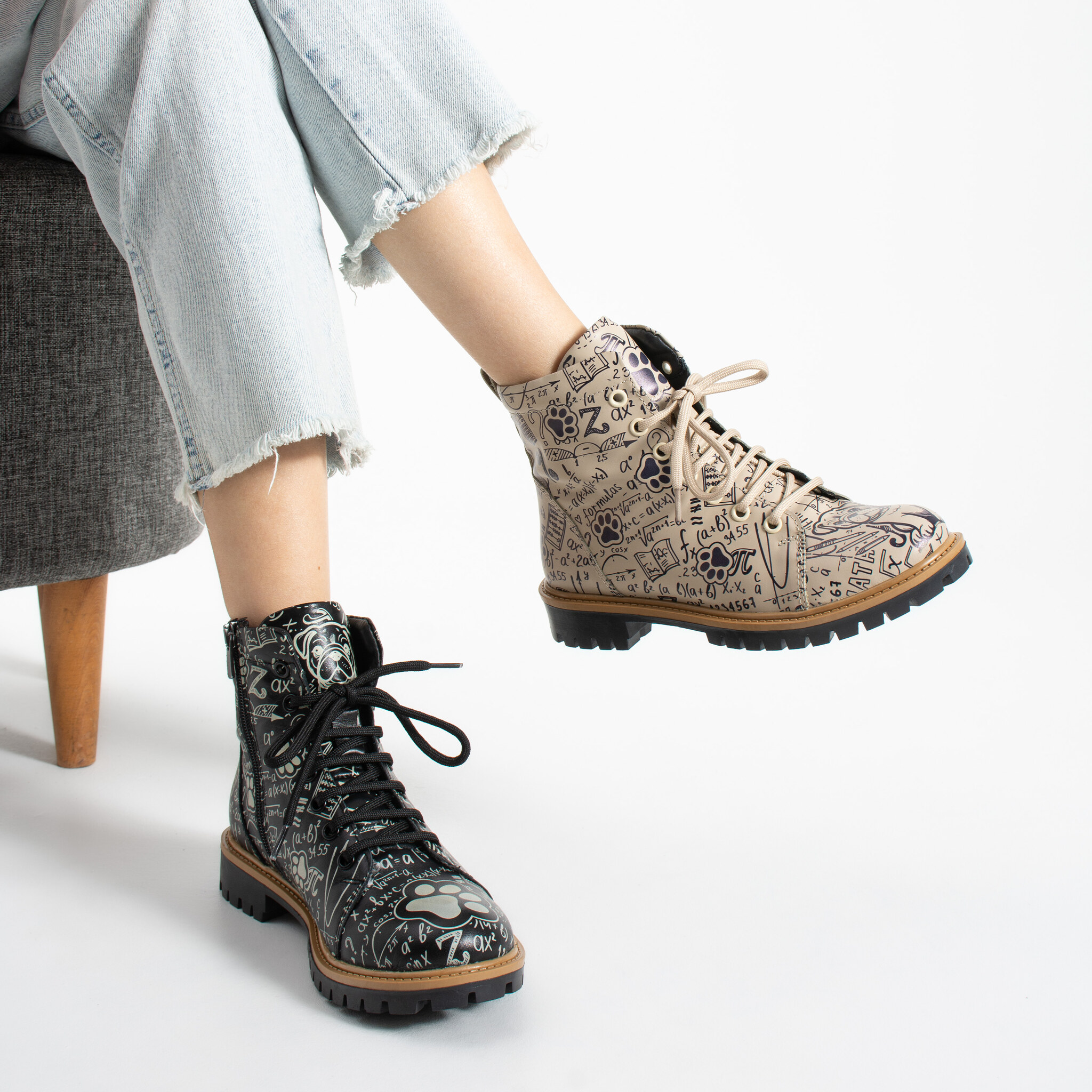 Botas de mujer de piel con estampado colorido Botines de mujer 4 Botas de mujer de piel con estampado colorido - Piel