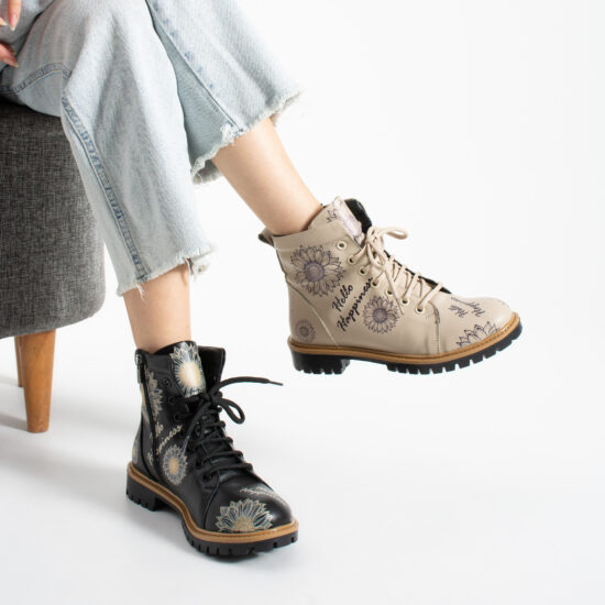 Botas de mujer de piel con estampado colorido Botines de mujer 11 Botas de mujer de piel con estampado colorido - Piel