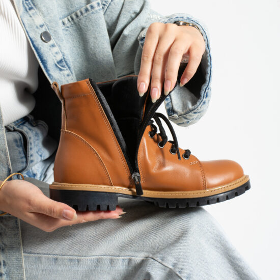 Botas marrones de mujer de piel Botines de mujer 13 Botas marrones de mujer de piel - vista lateral